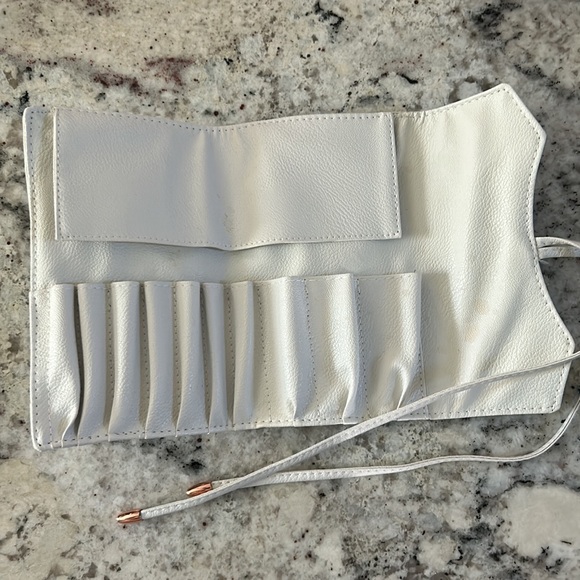 makeup brush case - Picture 2 of 3